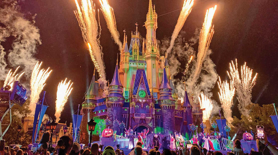 The Hocus Pocus Villain Spelltacular is a must-see at Mickey’s Not-So-Scary Halloween Party.